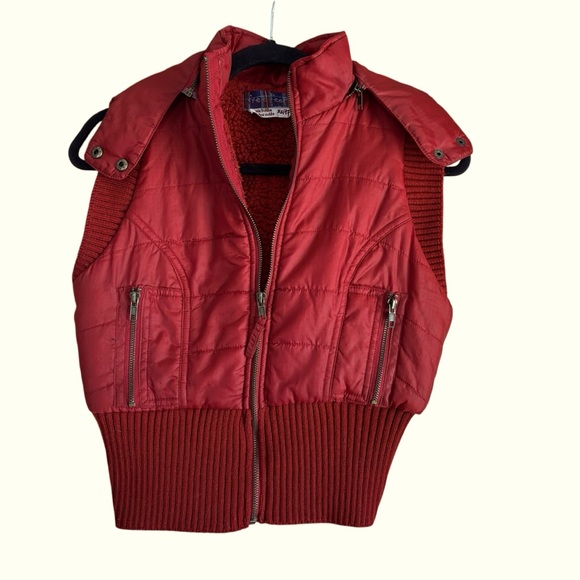 Free People Red Puffer Vest w/‎ Removable Hood  Size XS - Picture 1 of 7
